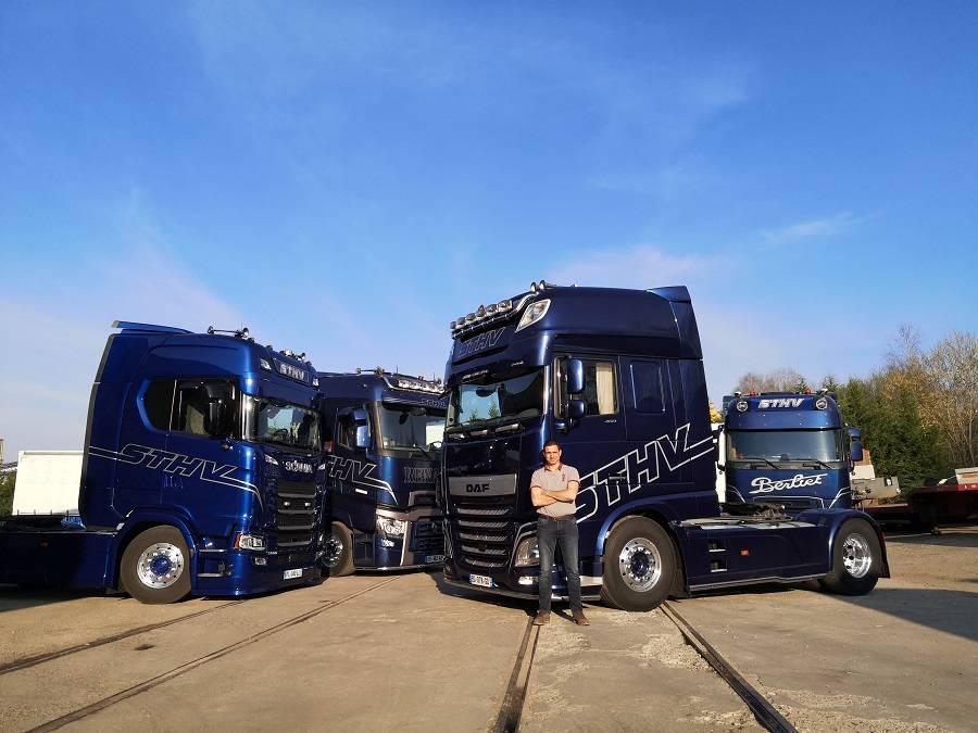 camion de livraison et son chauffeur